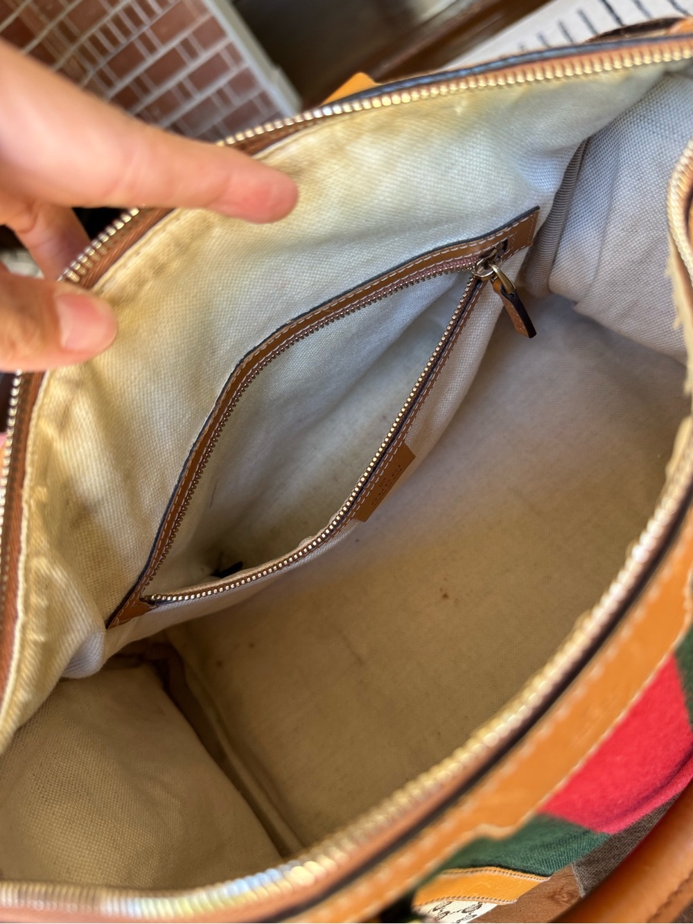 Vintage Gucci Tan GG Supreme Satchel with Red & Green Stripe - Picture 12 of 14